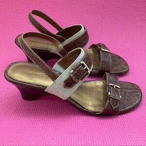 LIZ CLAIBORNE BROWN FAUX SNAKESKIN/CANVAS  LEATHER SANDALS/HEELS size 10…